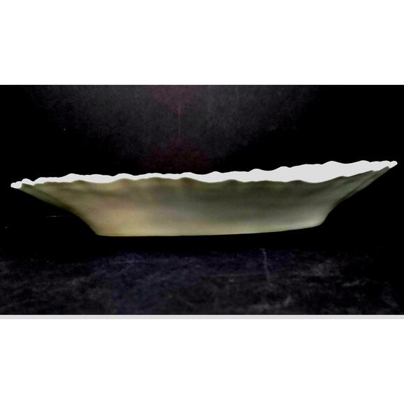 Old Ivory German Porcelain Relish Dish - Picture 2 of 9